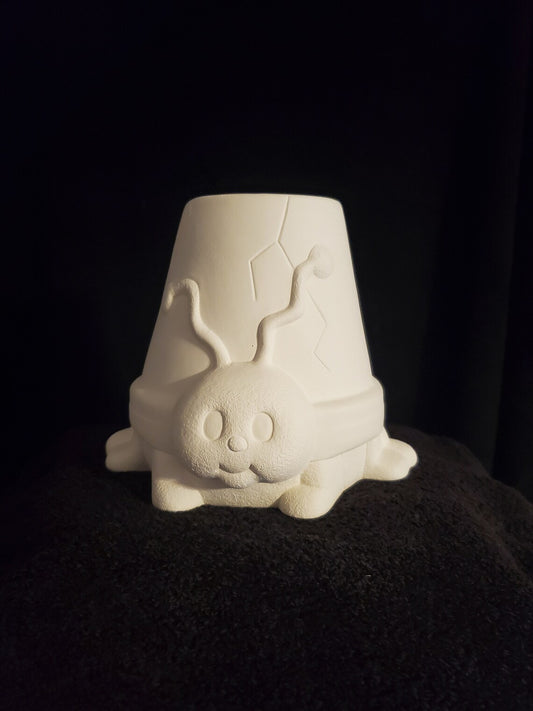 Cracked Pot Ladybug image 0