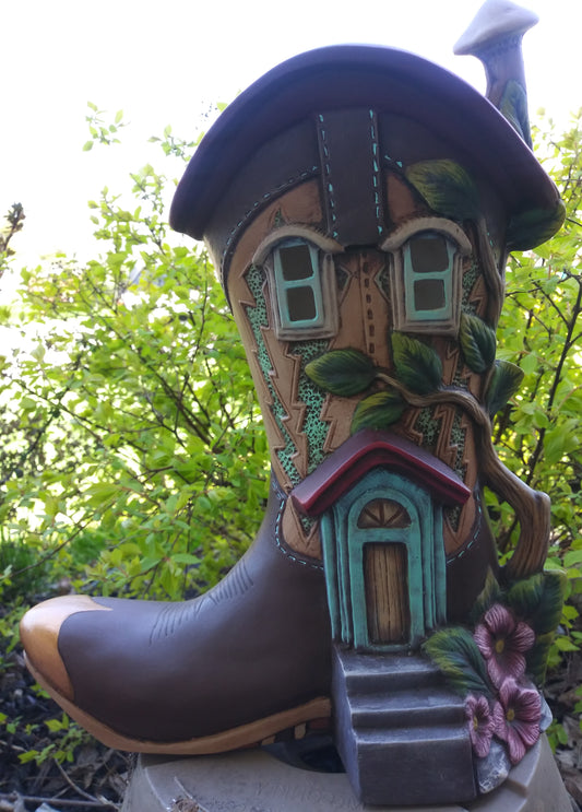 KP 1084 Boot Fairy House image 0